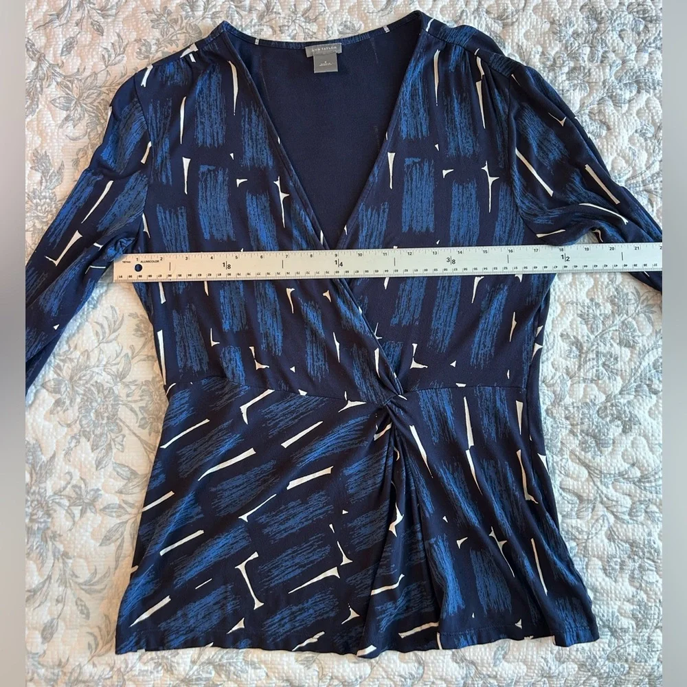 Ann Taylor Elegant Blue Patterned Jersey Knit Blouse with Peplum Gather Waist - Picture 5 of 12